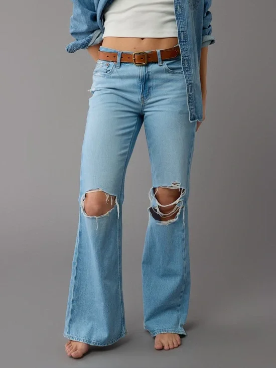 American Eagle Dreamy Drape Low Rise Flare Leg Jeans in Blue - Picture 1 of 14